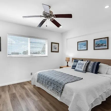 Beach Front 1 Bedroom With Ocean View, Pool And Parking